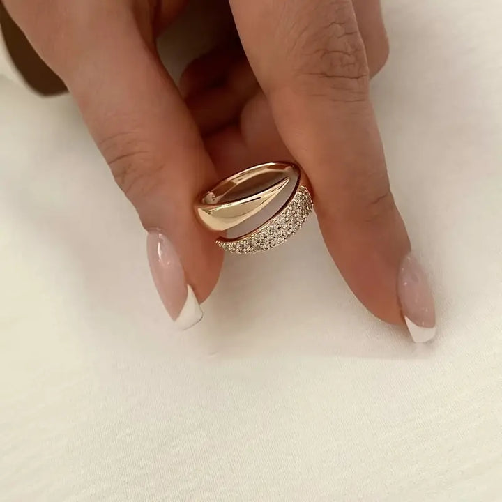 ELEGANCE HAVEN RING | SUPPORT THE BREAST CANCER CAUSE
