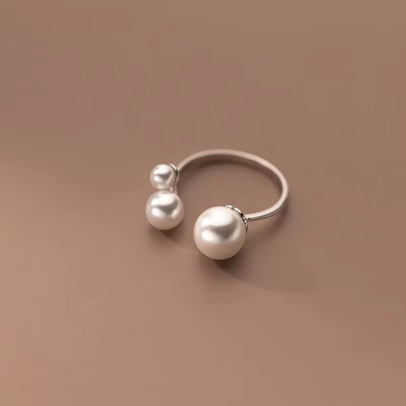 PEARLIA | ELEGANT TRIPLE PEARL OPEN RING