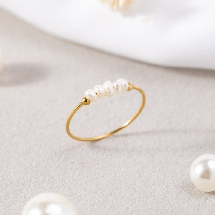 PEARLETTE | MINIMALIST GOLD BEADED PEARL RING