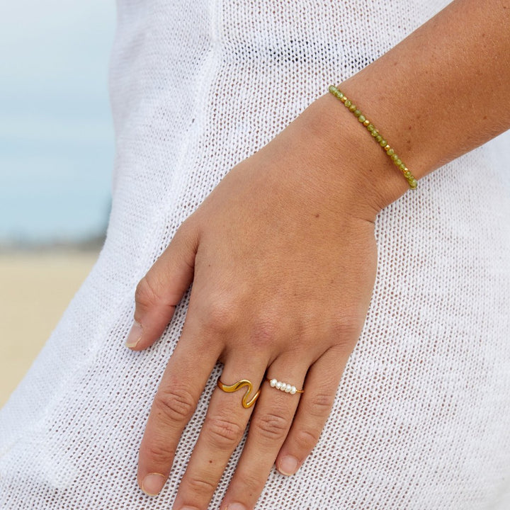 PEARLETTE | MINIMALIST GOLD BEADED PEARL RING