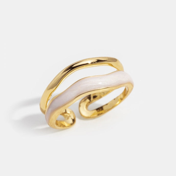LUXE | ELEGANT GOLD LAYERED WAVE RING