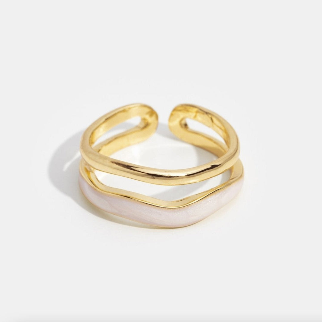 LUXE | ELEGANT GOLD LAYERED WAVE RING