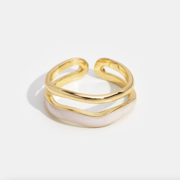 LUXE | ELEGANT GOLD LAYERED WAVE RING