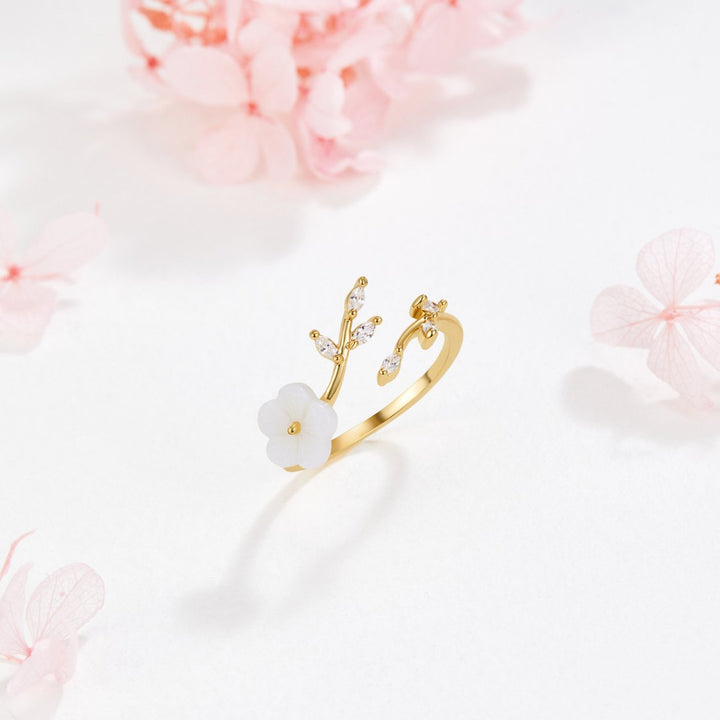 BLOSSOM | SPRING-INSPIRED WHITE PETAL RING